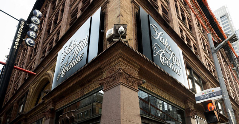 Saks Fifth Avenue em Montreal Saks Fifth Avenue em Montreal